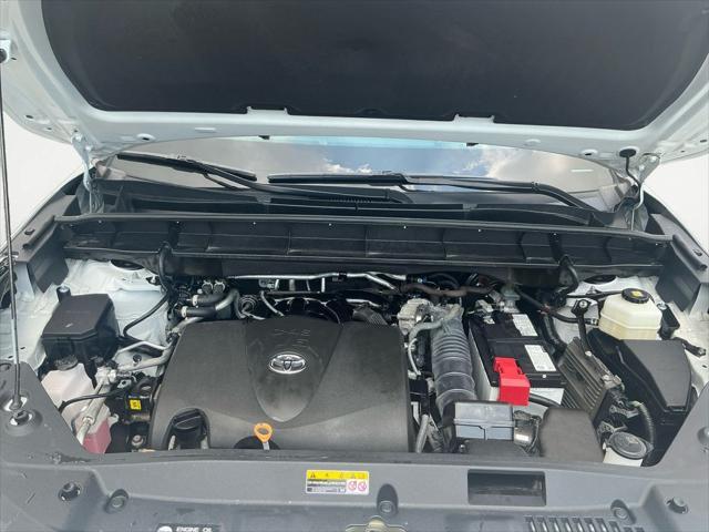 used 2022 Toyota Highlander car, priced at $30,500