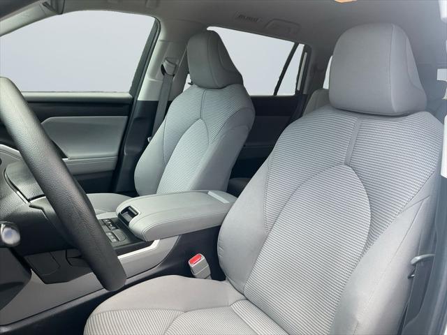 used 2022 Toyota Highlander car, priced at $30,500