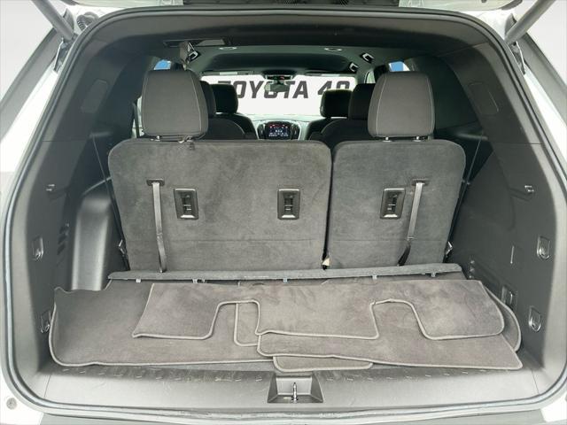 used 2022 Chevrolet Traverse car, priced at $28,500
