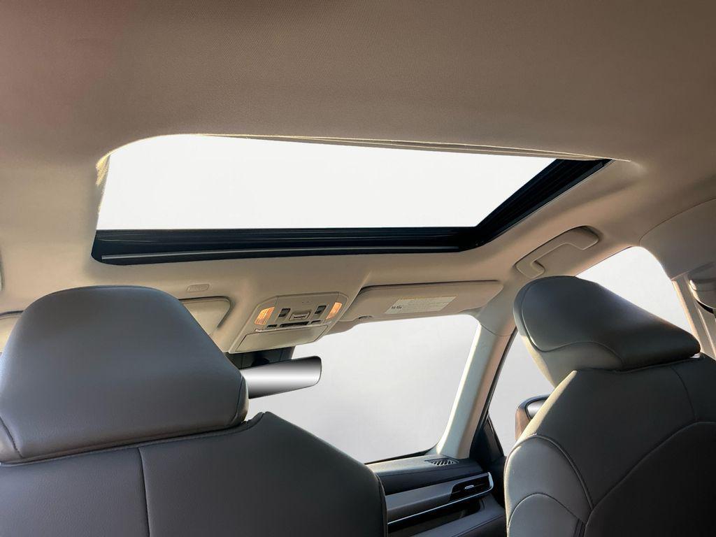 used 2021 Toyota Highlander car, priced at $31,000