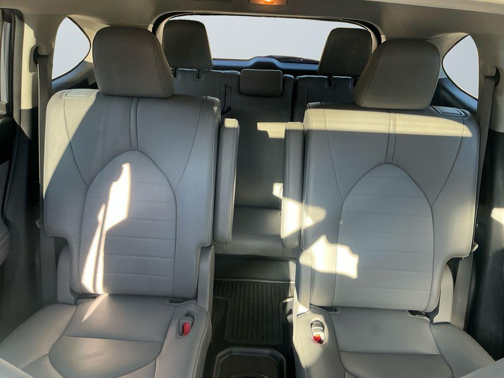 used 2021 Toyota Highlander car, priced at $31,000