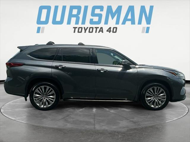 used 2022 Toyota Highlander car, priced at $42,000