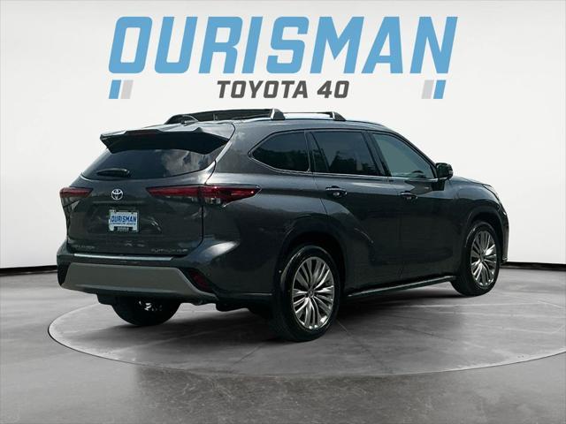 used 2022 Toyota Highlander car, priced at $42,000