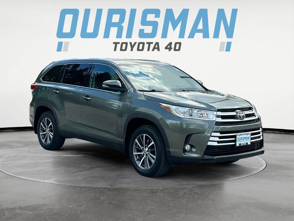 used 2019 Toyota Highlander car, priced at $28,000