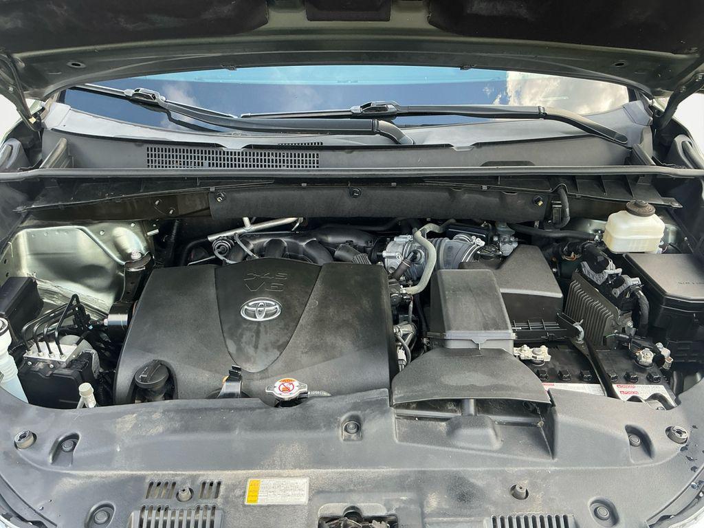 used 2019 Toyota Highlander car, priced at $28,000