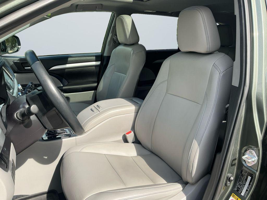 used 2019 Toyota Highlander car, priced at $28,000