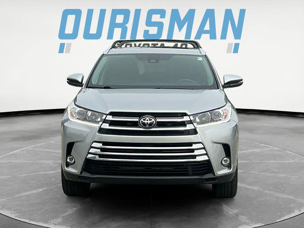 used 2019 Toyota Highlander car, priced at $29,500
