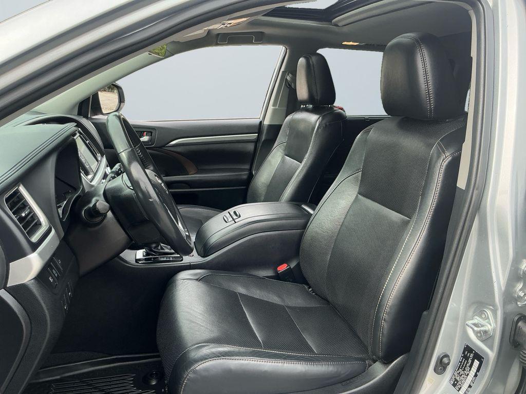 used 2019 Toyota Highlander car, priced at $29,500