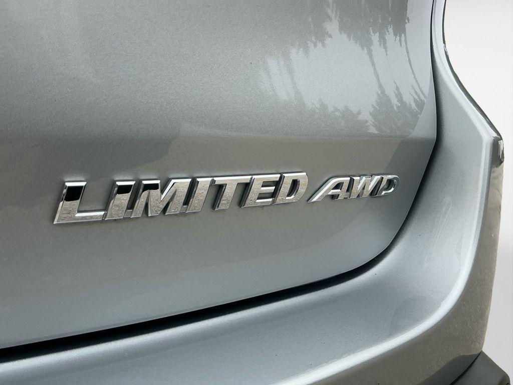 used 2019 Toyota Highlander car, priced at $29,500