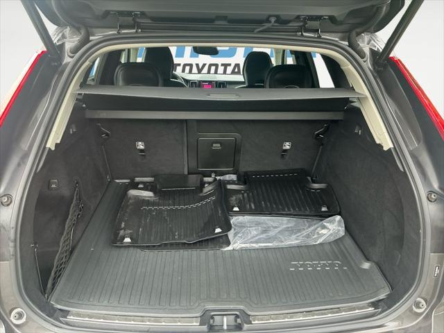 used 2022 Volvo XC60 car, priced at $36,000
