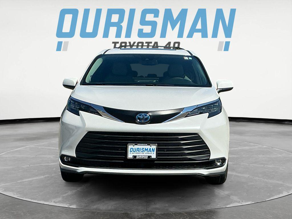 new 2025 Toyota Sienna car, priced at $50,705