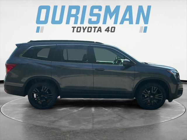 used 2022 Honda Pilot car, priced at $32,000