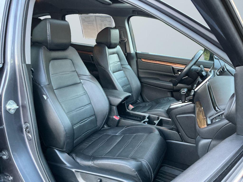 used 2020 Honda CR-V car, priced at $25,000