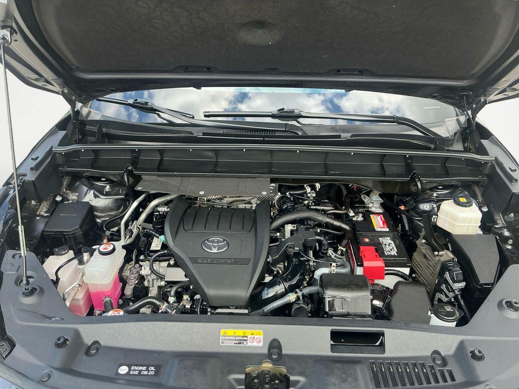 used 2023 Toyota Highlander car, priced at $31,500