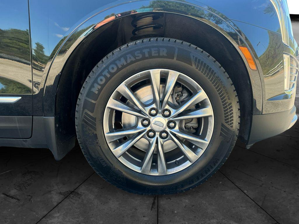 used 2021 Cadillac XT5 car, priced at $28,500