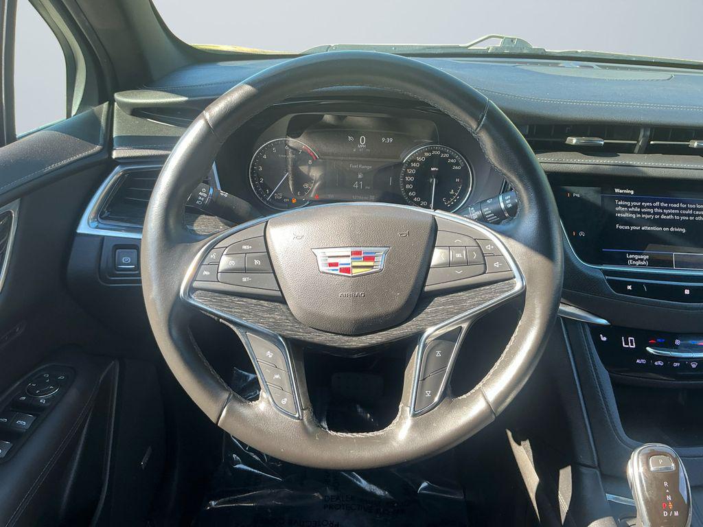 used 2021 Cadillac XT5 car, priced at $28,500