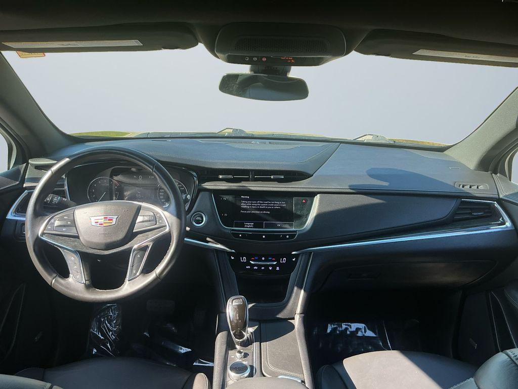used 2021 Cadillac XT5 car, priced at $28,500