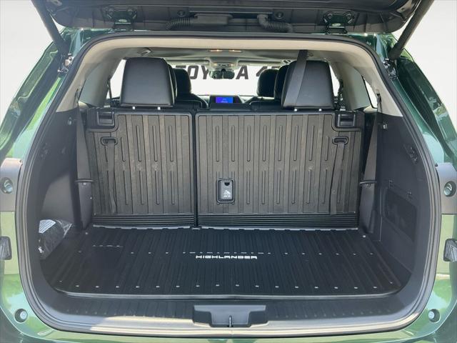 used 2024 Toyota Highlander car, priced at $43,000