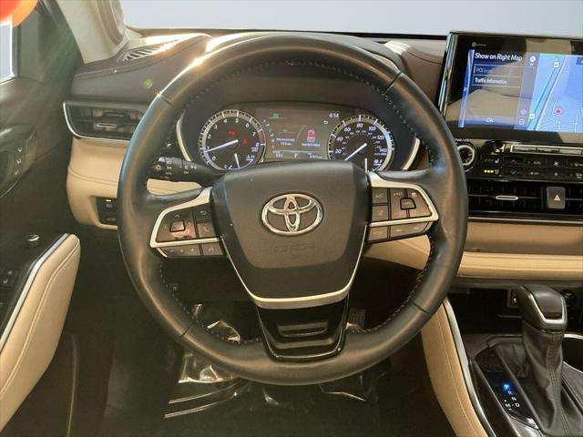 used 2022 Toyota Highlander car, priced at $36,000