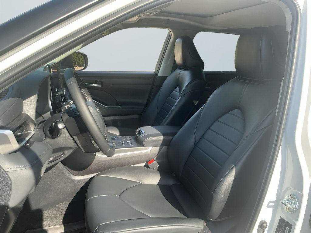 used 2024 Toyota Highlander car, priced at $41,000