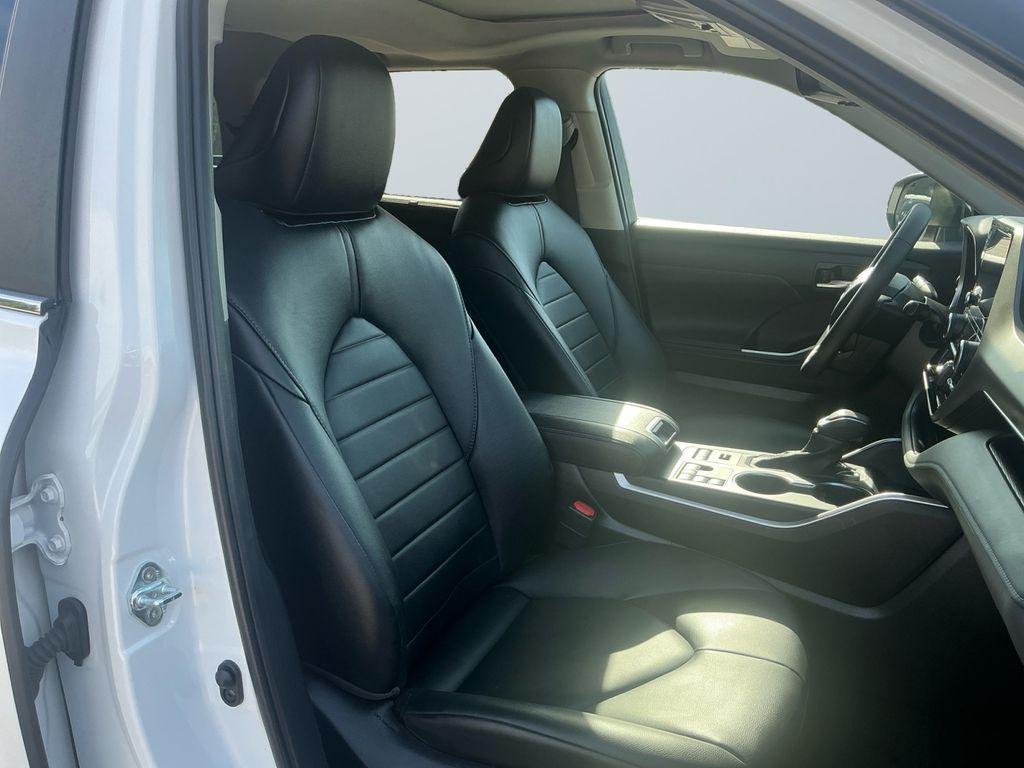 used 2024 Toyota Highlander car, priced at $41,000