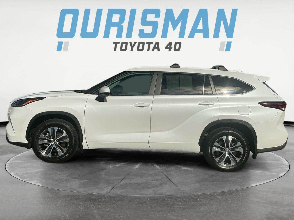 used 2024 Toyota Highlander car, priced at $41,000