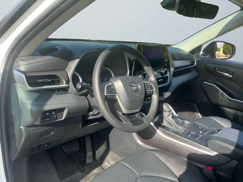 used 2024 Toyota Highlander car, priced at $41,000