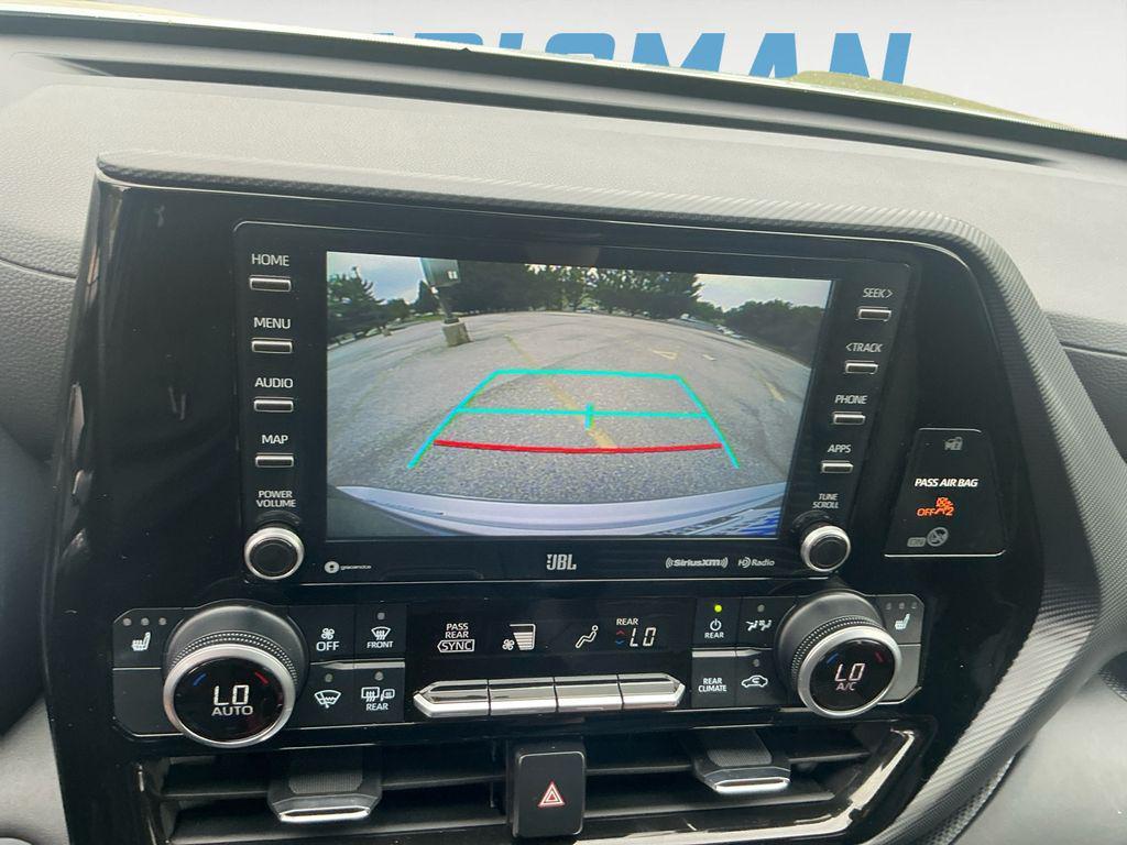 used 2021 Toyota Highlander car, priced at $35,500