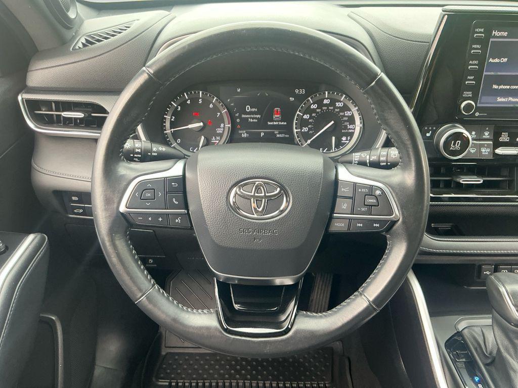 used 2021 Toyota Highlander car, priced at $35,500