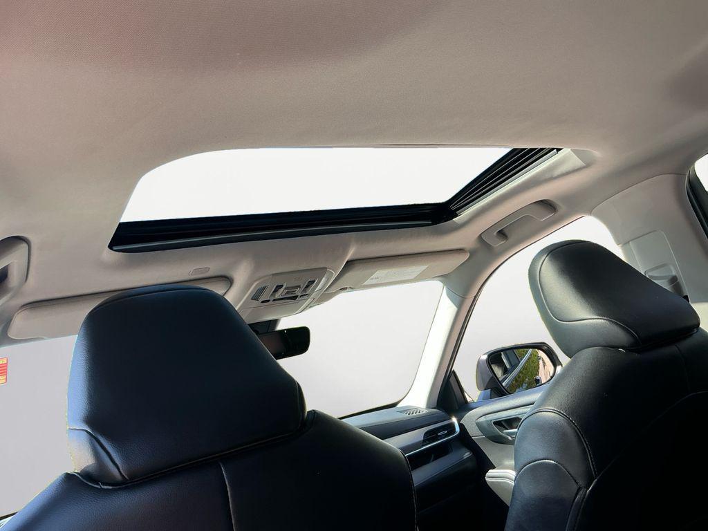 used 2022 Toyota Highlander car, priced at $34,000