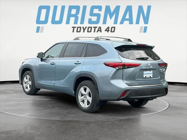 used 2022 Toyota Highlander car, priced at $31,000