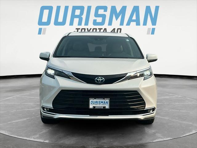 used 2024 Toyota Sienna car, priced at $43,500