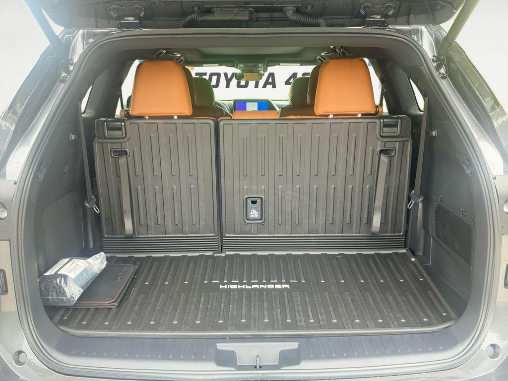 new 2025 Toyota Highlander car, priced at $55,197
