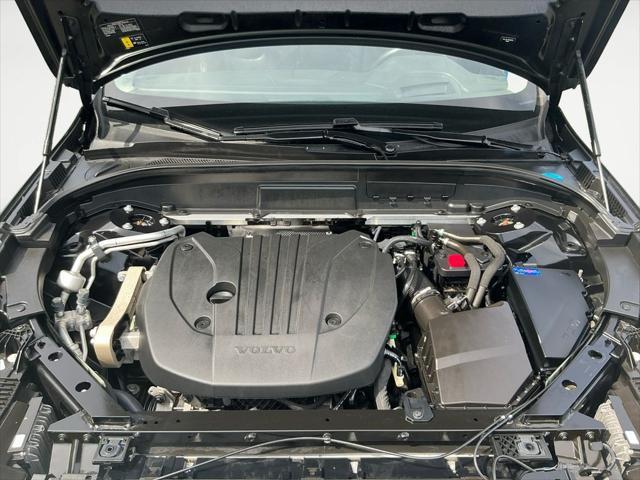 used 2022 Volvo XC60 car, priced at $33,000