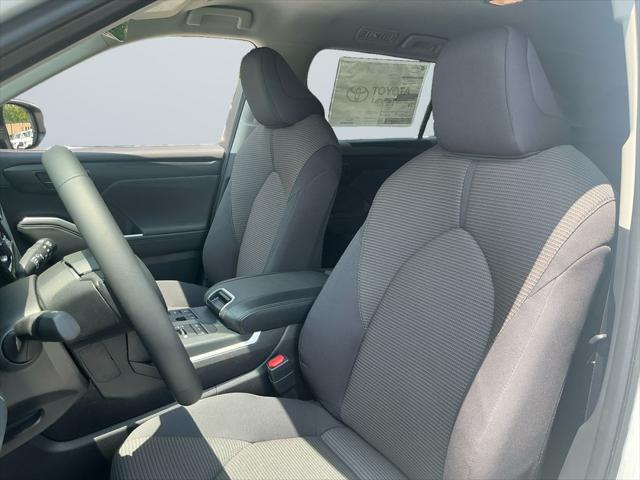 new 2025 Toyota Highlander car