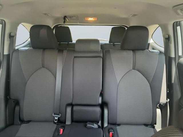 new 2025 Toyota Highlander car