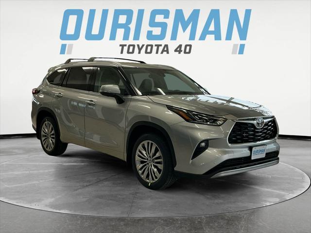 new 2025 Toyota Highlander car, priced at $54,673