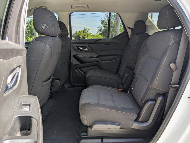 used 2021 Chevrolet Traverse car, priced at $17,984