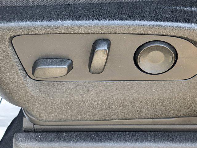 used 2022 Chevrolet Silverado 1500 car, priced at $39,984
