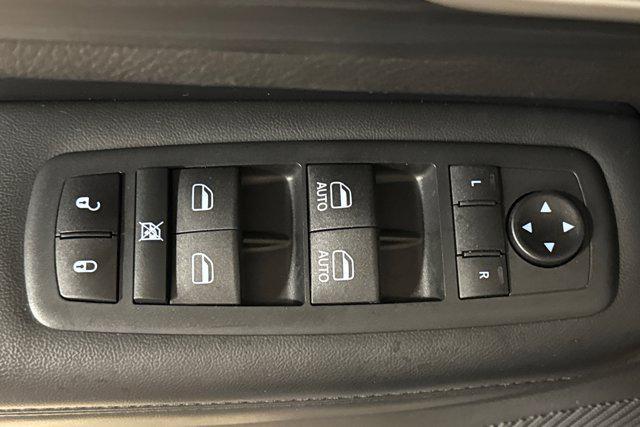 used 2020 Jeep Grand Cherokee car, priced at $27,500