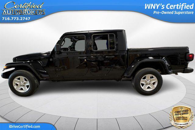 used 2022 Jeep Gladiator car, priced at $31,995