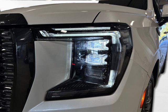 used 2023 GMC Yukon car, priced at $73,995