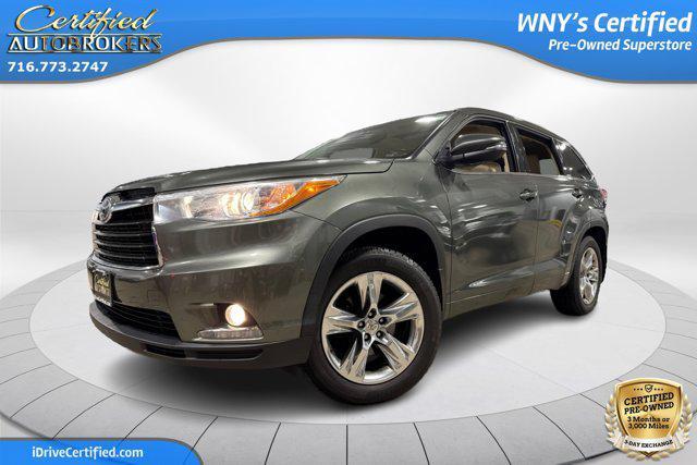 used 2015 Toyota Highlander car, priced at $21,500