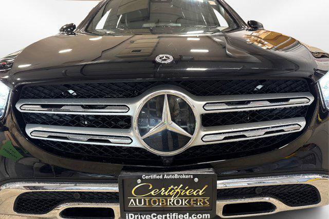 used 2021 Mercedes-Benz GLC 300 car, priced at $33,995