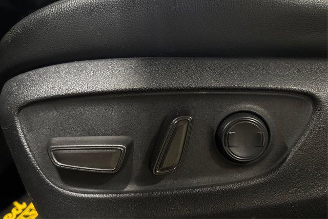 used 2021 Toyota Highlander car, priced at $29,900