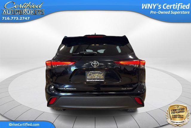 used 2021 Toyota Highlander car, priced at $29,900