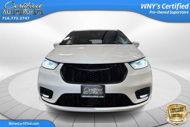 used 2022 Chrysler Pacifica Hybrid car, priced at $26,995