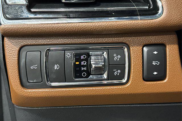 used 2022 Lincoln Navigator car, priced at $47,500