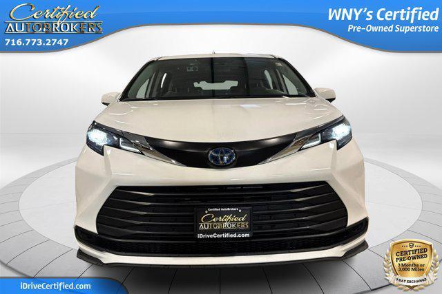 used 2024 Toyota Sienna car, priced at $38,995