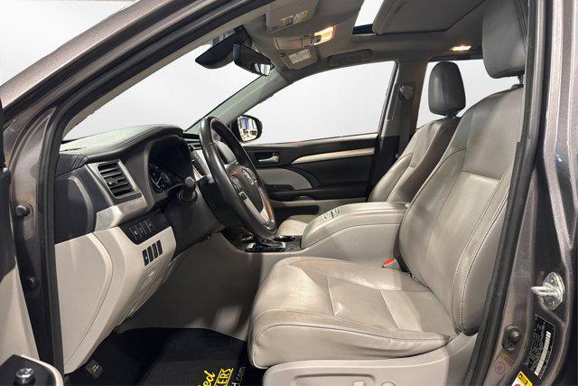 used 2018 Toyota Highlander car, priced at $23,995